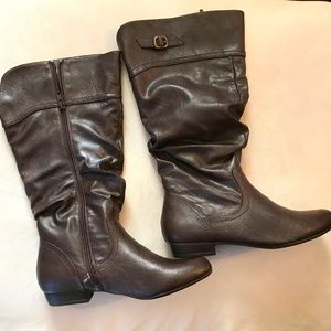 Cliffs by white mountain slouch dark brown faux leather boots 7 W NWT